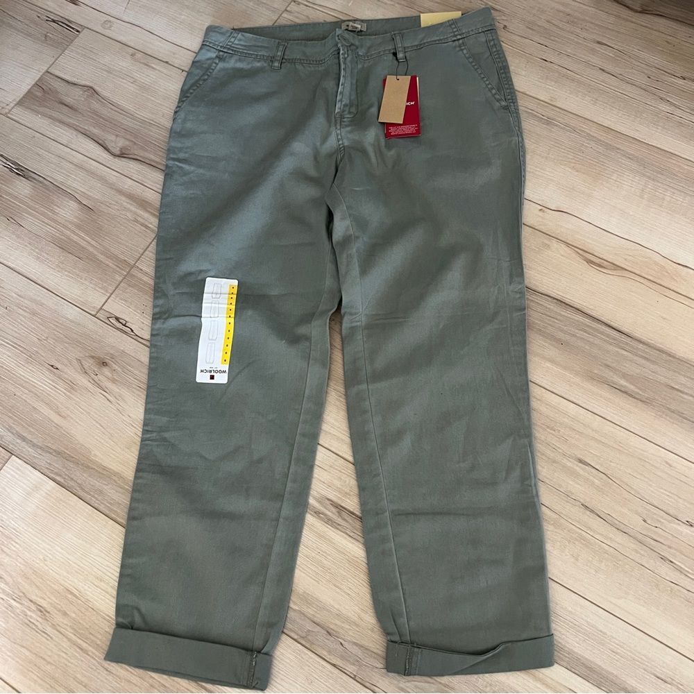 NWT Woolrich Sunday Chino pants $79 Size 8